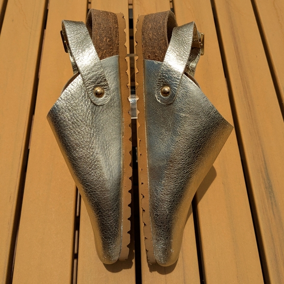 Seychelles Buckle Up Metallic Gold Mule Clogs Size 6 - Picture 3 of 7